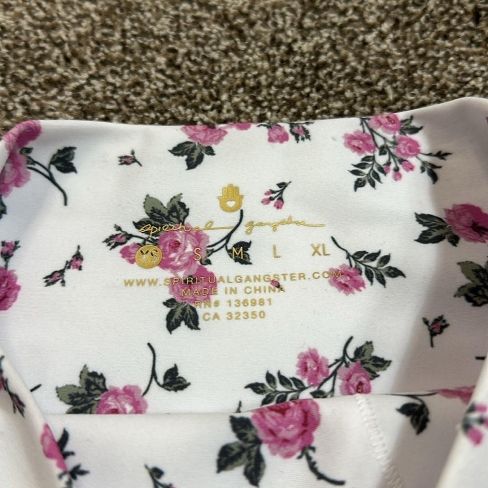 Spiritual Gangster intent biker shorts in ROSE GARDEN. XS. New with tags - Picture 2 of 14